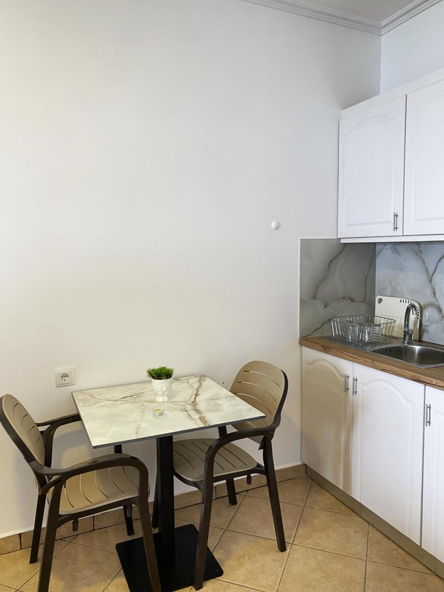 Erika'S House Apartment Lukove Ngoại thất bức ảnh