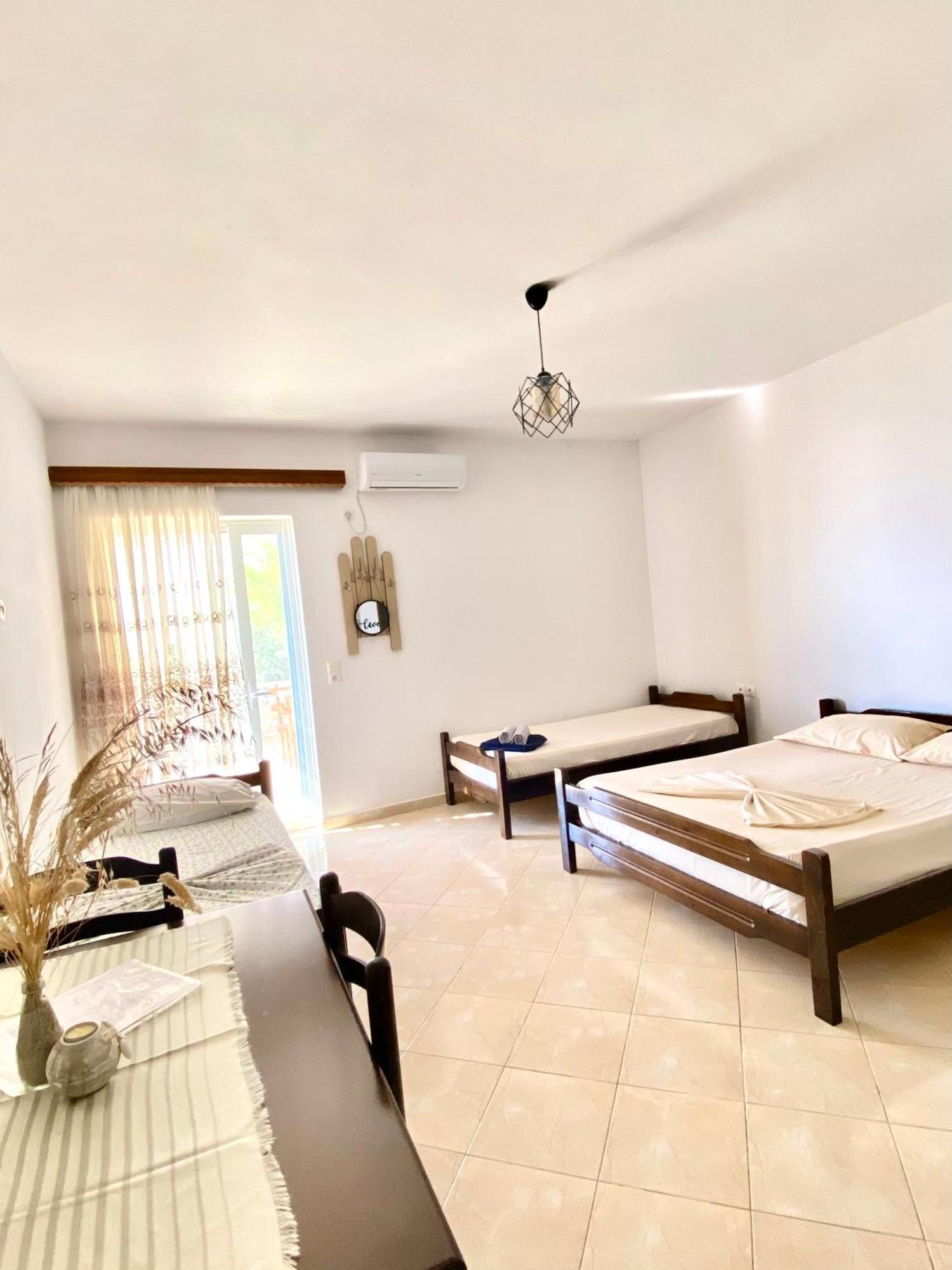 Erika'S House Apartment Lukove Ngoại thất bức ảnh